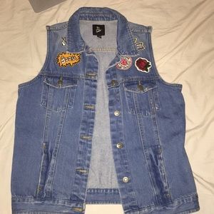 Jean vest with patches